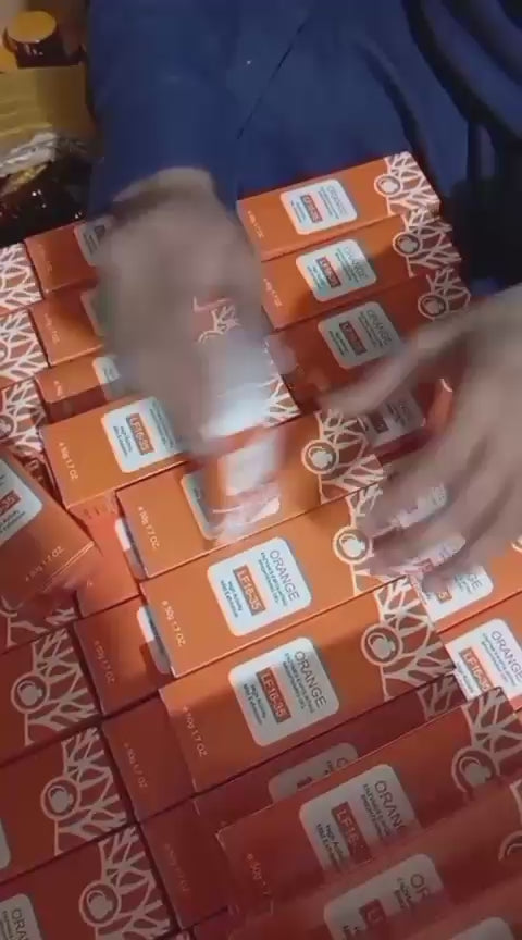 Load video: Orange Enzyme Exfoliating Brightening Gel – Deep Cleansing Tan Removal &amp; Instant Glow Facial